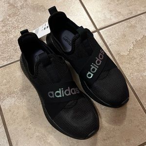 adidas Women's Puremotion Adapt Running Shoe size 7  brand new with box